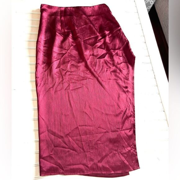 Michael Costello x Revolve Annika MIDI Deep Red Skirt - Picture 5 of 11